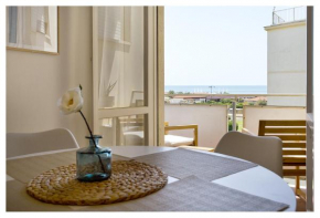 Casa Gorgone, SeaFront Flat!